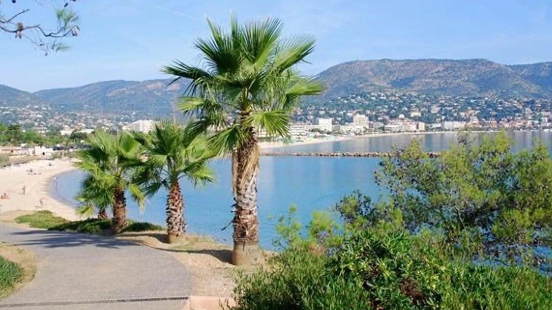 公寓 Charmant 3 Pieces Avec Terrasse Proche Plage Et Commerces - Bormes-Les-Mimosas, 5 Couchages, Garage Inclus - Fr-1-251-842