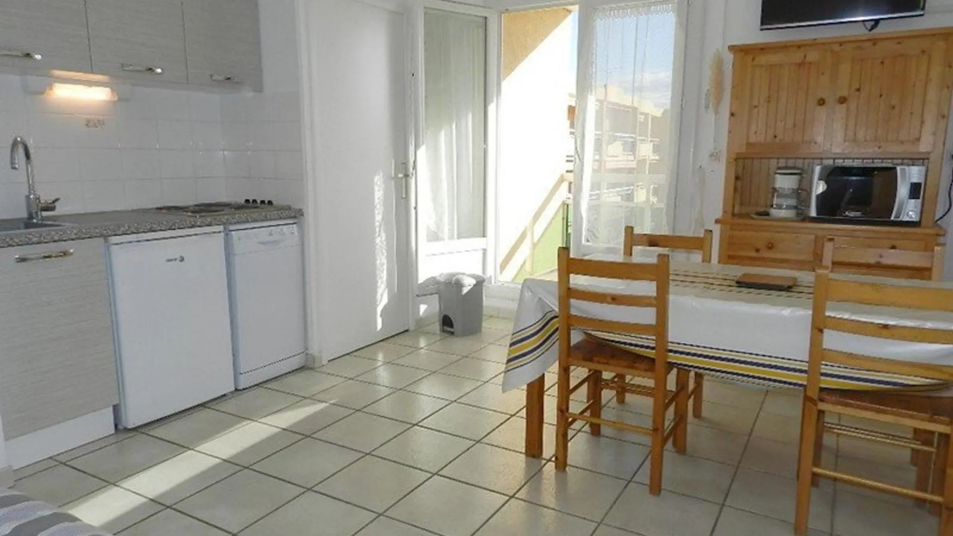 公寓 Charmant 3 Pieces Avec Terrasse Proche Plage Et Commerces - Bormes-Les-Mimosas, 5 Couchages, Garage Inclus - Fr-1-251-842
